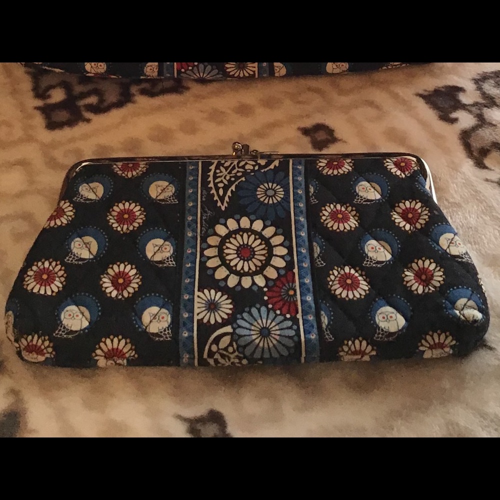 🔴SOLD🔴Vera Bradley Owl Wallet (purse separate)